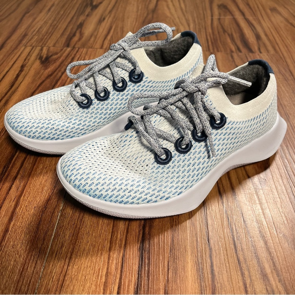 Allbirds Tree Dasher Women’s 7 -Blue